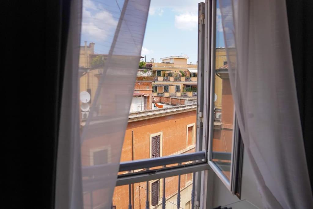 Trasteverina Chic House Roma Esterno foto